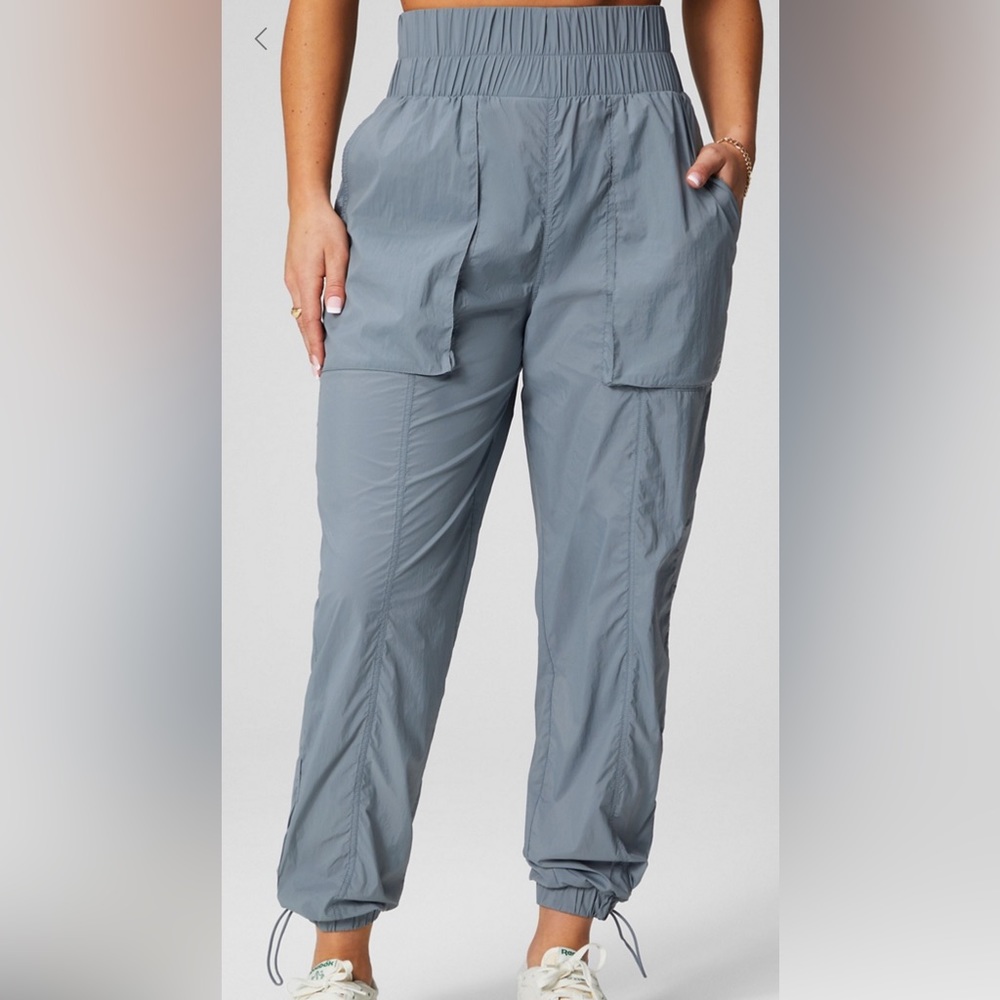 NWT Fabletics Ultra High Waisted Piped Nylon Pant
